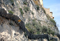 Confortement de la falaise surplombant le chantier du Tunnel T33 à Monaco